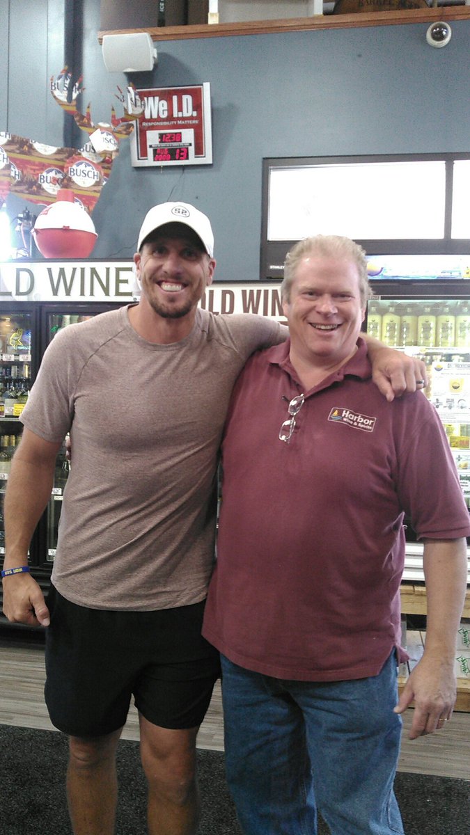 Hey Chad thanks for stopping by today!
Friends-there are a bunch of #autographed bottles of #grayduckvodka &amp; 12 packs of Gray Duck #Seltzer waiting for you.