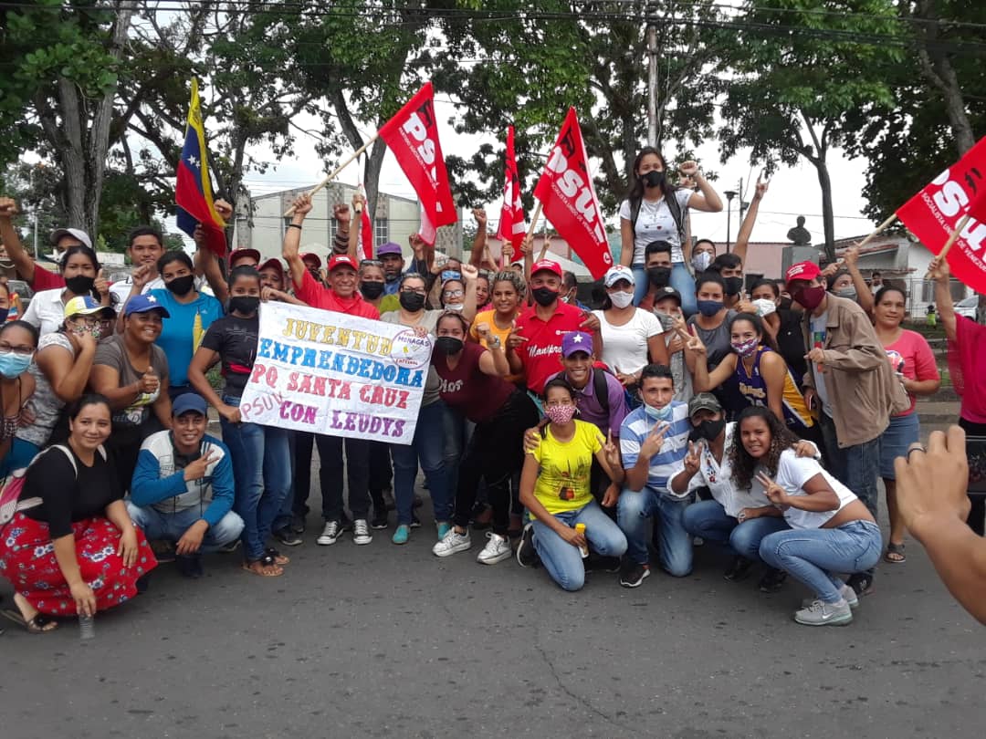IvisR_15's tweet photo. Parroquia Santa Cruz voto por @leudysgonzalez... #EnMonagasGanóLeudys #ConLeudysTriunfaMonagas @NicolasMaduro
@dcabellor @PartidoPSUV https://t.co/sFNRfbCqVW