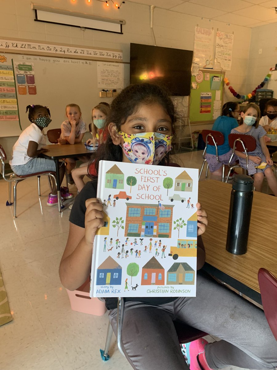 redbankelem's tweet photo. Happy Friday! Today 3rd grade read: #schoolsfirstdayofschool by @MrAdamRex & students went out to draw our RBE school building! Our ๐ฆ๐ฆ๐ฆare kicking off a beautiful school year & we could not be more proud! #leadlikeaLION #bettertogetherrbe https://t.co/DELF1XhWzF