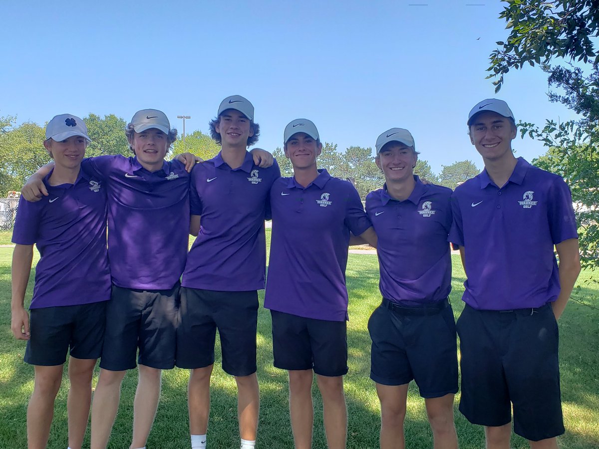GolfWaukee's tweet photo. Warriors shoot a team total 290 to win first meet of 2021 season. Medalist - Brock Seiser (66) https://t.co/PC2k3Yxtth