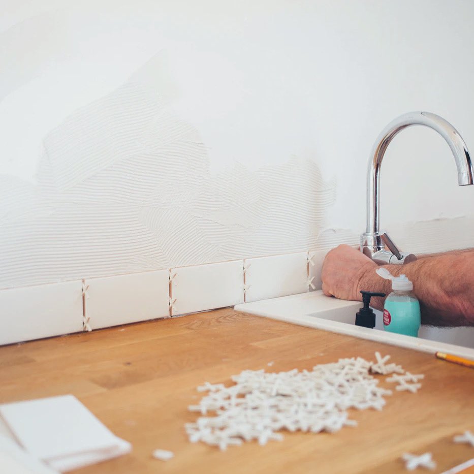 There are 3 categories of home #renovations, as defined by the Govn’t of Canada: lifestyle reno’s, retrofit projects, and maintenance and repair reno’s. 

Let us help you find qualified trades professionals for all your #homeimprovement needs. Learn more: tinyurl.com/ToolBoxApp