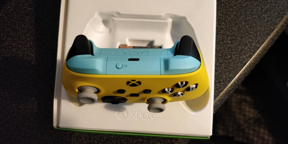 HellMonkey88's tweet image. Out with the old, in with the new 😍
#xboxdesignlabs #Xbox