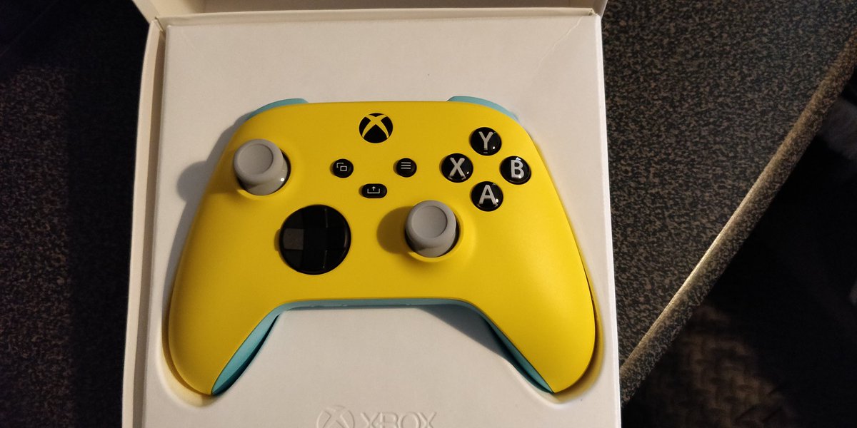 HellMonkey88's tweet image. Out with the old, in with the new 😍
#xboxdesignlabs #Xbox