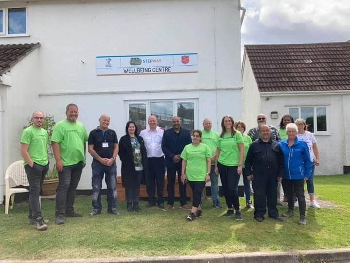 A massive #thankyou to all the <a href="/mycoopfood/">Central Co-op Food</a> Managers from the Birmingham stores who came  #volunteering to help us renovate the gardens and therapy unit at our Wellbeing Centre today, great work guys and gals 👍