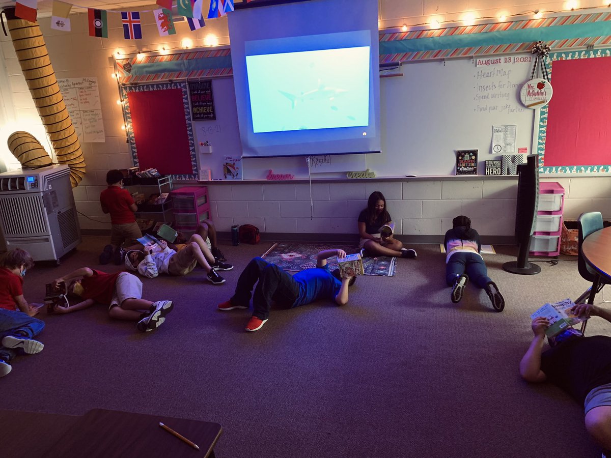 When it’s the second day of school and your students ask you if they can just have quiet time to read? UHHH ABSOLUTELY! My heart is so full! 💗 📚 <a href="/DeerCreekElem/">Deer Creek Elementary</a>