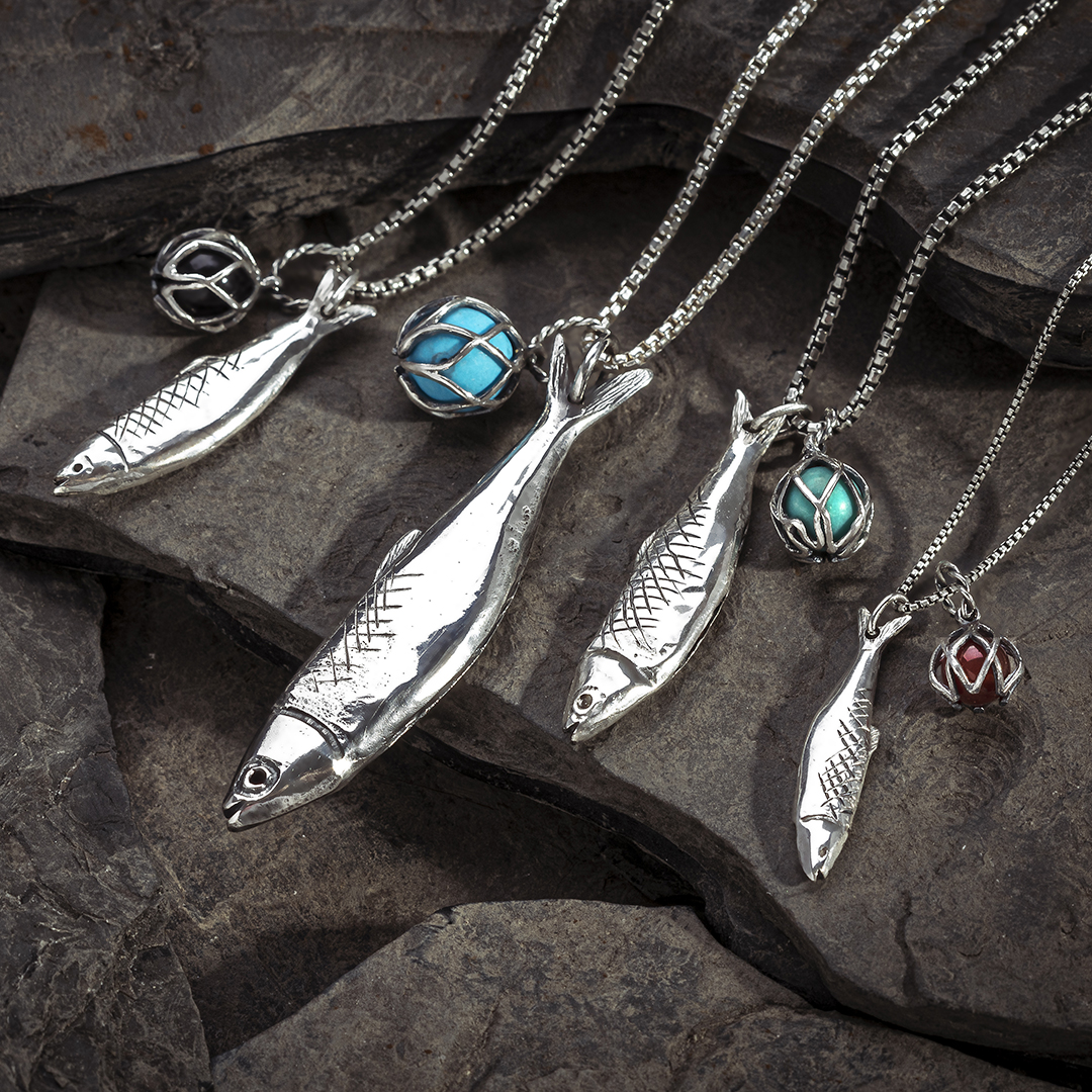 W_Hamond's tweet photo. A great jewellery catch - Our Silver Darlings created and designed in collaboration with @emmastothard https://t.co/cWjDz1yH7P
#whitby #whitbyheritage #emmastothard #silverdarlings #sterlingsilver #fish #lovefish #northyorkshire #madeinwhitby #whamond #jet #whitbyjet https://t.co/23lZyqwnO9