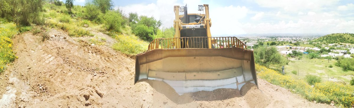 Ya hemos detenido a la máquina que está desmontando. Estamos esperando que lleguen inspectores. @CIDUE_HMO