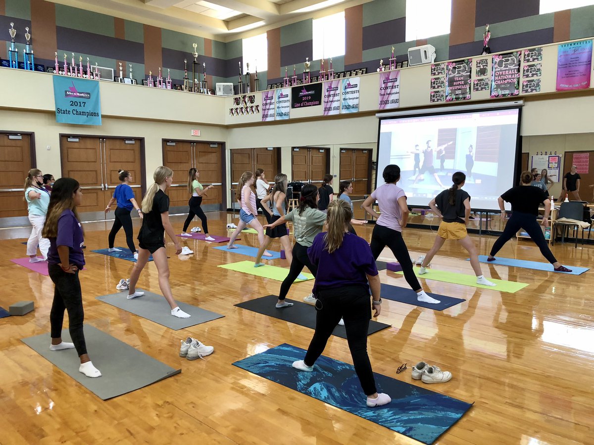 BoerneFineArts's tweet photo. Happy first Friday of the new school year in Boerne High School Fine Arts! #bisdbestfirstdayever https://t.co/8RkNUsJY3N