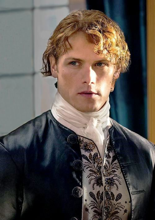 MsSaraM's tweet photo. Am I the only one who thinks @SamHeughan would be incredible as Lestat in the new Interview With The Vampire series? I mean… #thosecheekbones #dreamcasting 🤷🏼♀️ https://t.co/gZR512m7VF