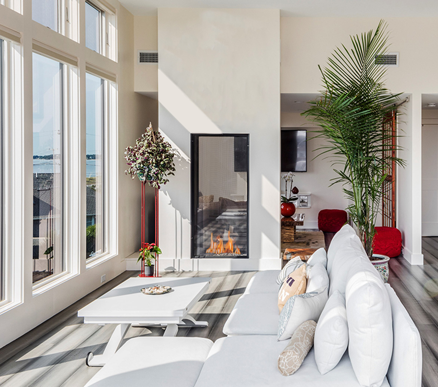 EuropeanHome1's tweet photo. This Sky T by Element4 has been installed in a home on Cape Cod by bannonbuilds. This is the perfect compliment to the beautiful ocean view.
#europeanhome #fireplace #capecod #capecoddesign #element4 #gasfireplace #directvent #directventfireplace #dutchdesign https://t.co/kfBKFrZW2R