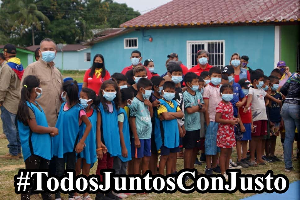 ServGralesGoBol's tweet photo. #13Agos || Por la igualdad y el bienestar de nuestros niños y pueblos originarios del estado Bolívar, seguiremos con el gobernador @GobJustoNoguera. @NicolasMaduro @PartidoPSUV @dcabellor #DarioVivePorSiempre #TodosJuntosConJusto https://t.co/5Kj8YiirQ8