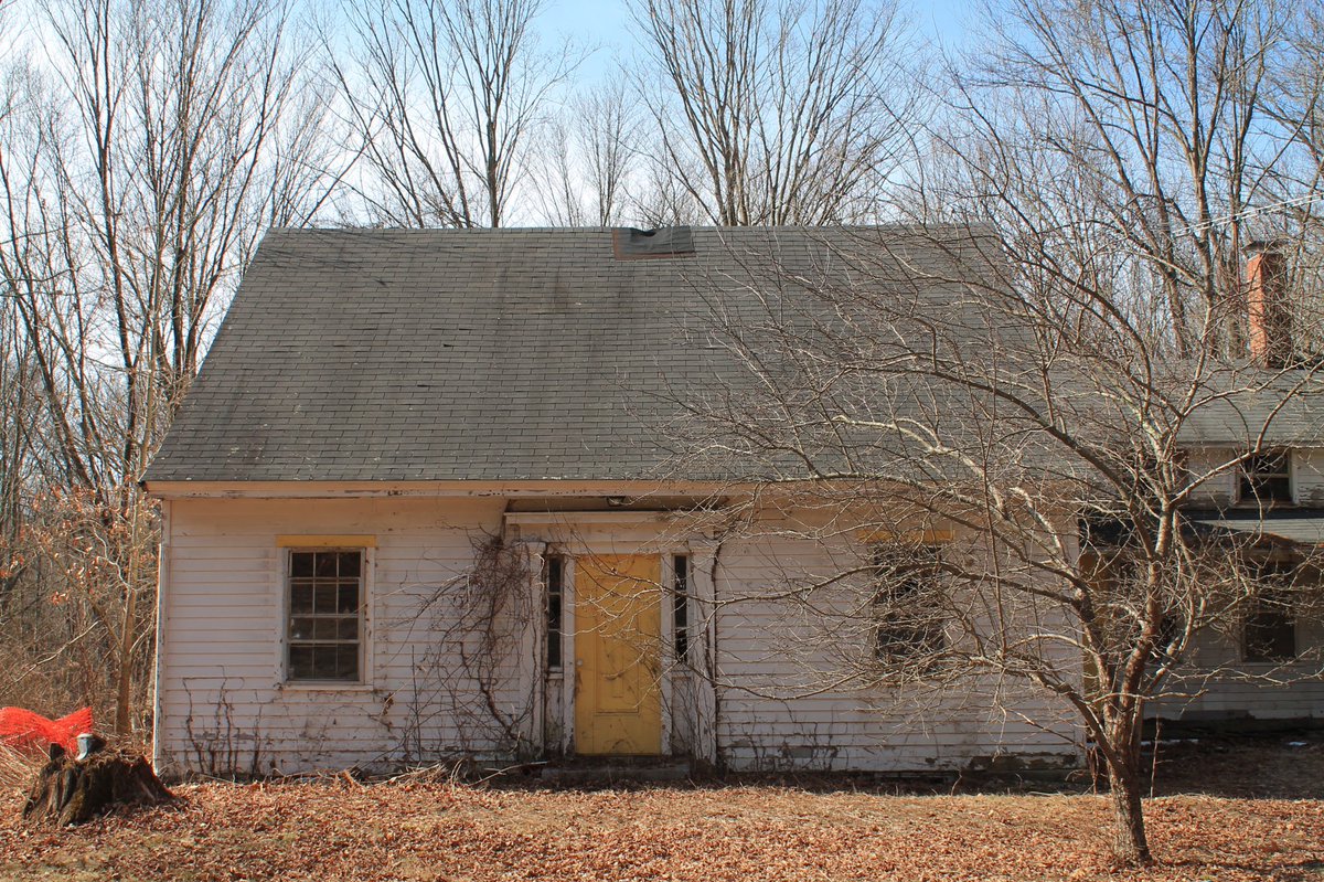 clintonharp's tweet photo. Doesn’t look like much. But oh. Oh yeah…it’s much. NEW EPISODE of my show #RestorationRoad is now available! Find it on @magnolianetwork on @discoveryplus …we start in Connecticut on this one and end up ID. #MagnoliaNetwork #RRWCH #lovebuildrun https://t.co/ZGj9FlMBpT