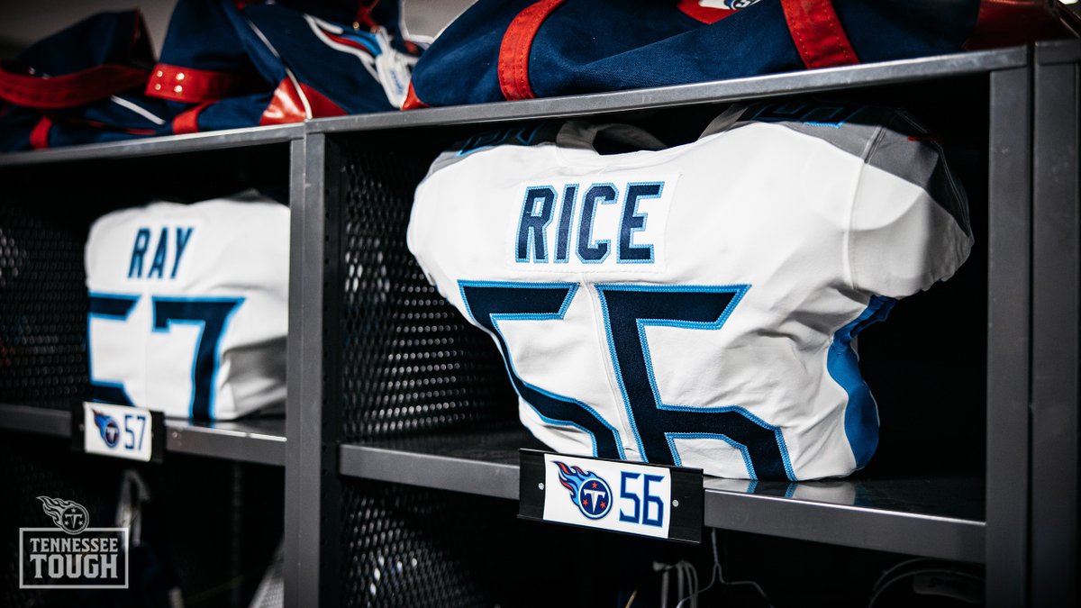 Titans's tweet photo. Inside the locker room. No Kanye in sight. #TENvsATL https://t.co/DMq7R4b8GR