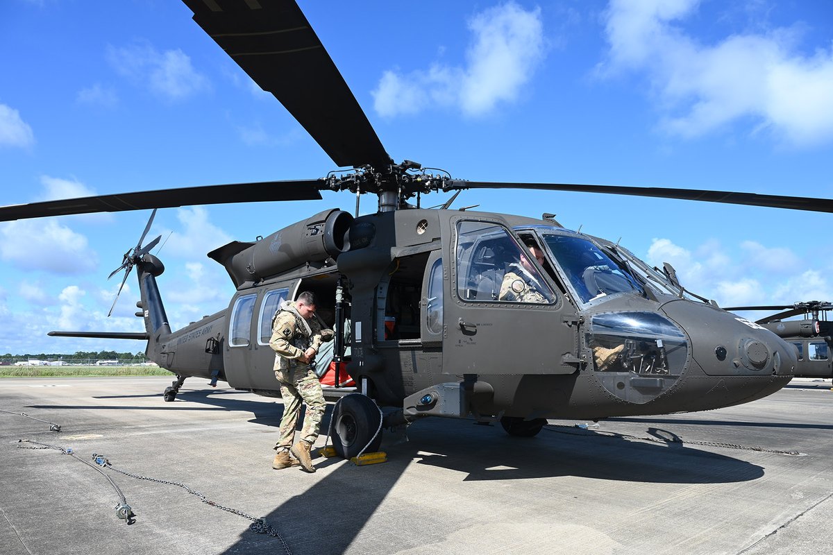 LANationalGuard's tweet photo. Today, a UH-60 Black Hawk with a four-person crew took off from Hammond Regional Airport enroute to California to assist the @CalGuard in wildfire firefighting support, as part of the Emergency Management Assistance Compact (EMAC). #ProtectWhatMatters #GeauxGuard https://t.co/QgMsyTrbhb