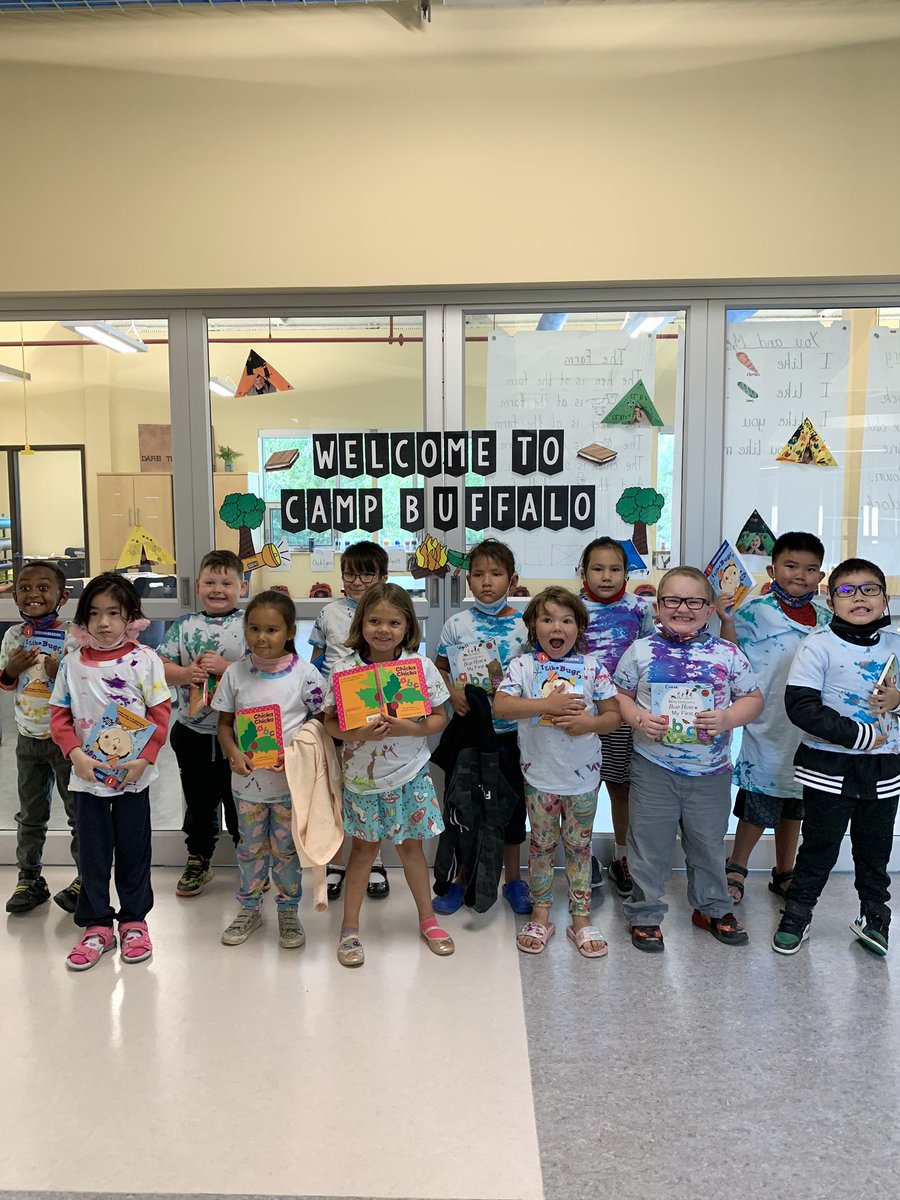 lauramccalmon's tweet photo. Learning, exploring and playing was so much fun with these campers! @SacredHeartRCSD @UnitedWayRegina @RCSD_No81 #SummerSuccess #AllThatKidsCanBe #ReadingByThird https://t.co/E8bveSRn6K