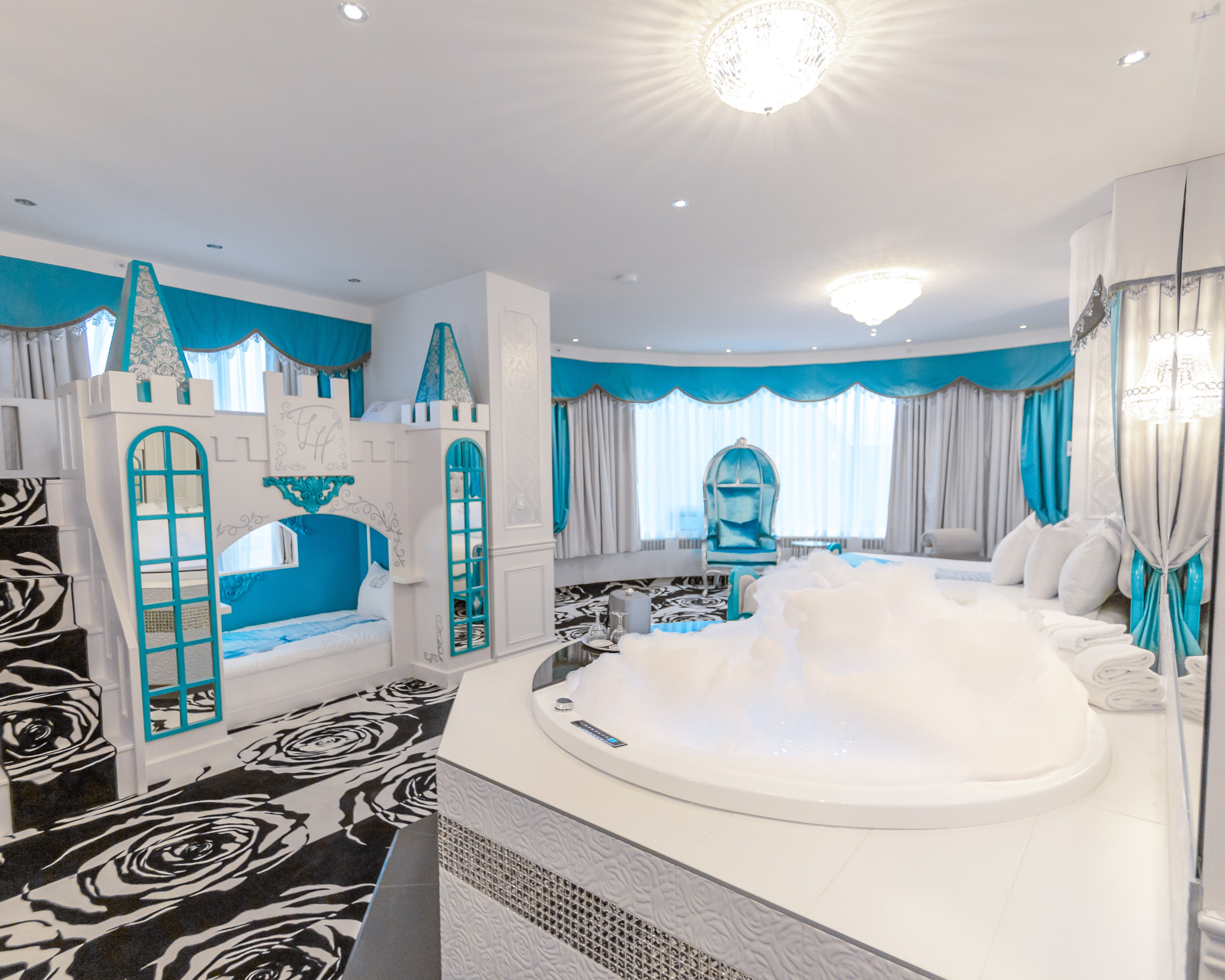 West Edmonton Mall Get 50 Off Wem Attraction Passes With The Ultimate Sleepover Pass When You Stay At Fantasyland Hotel Or Wem Inn Visit T Co Nv29bnn4gs For More Details Terms Amp