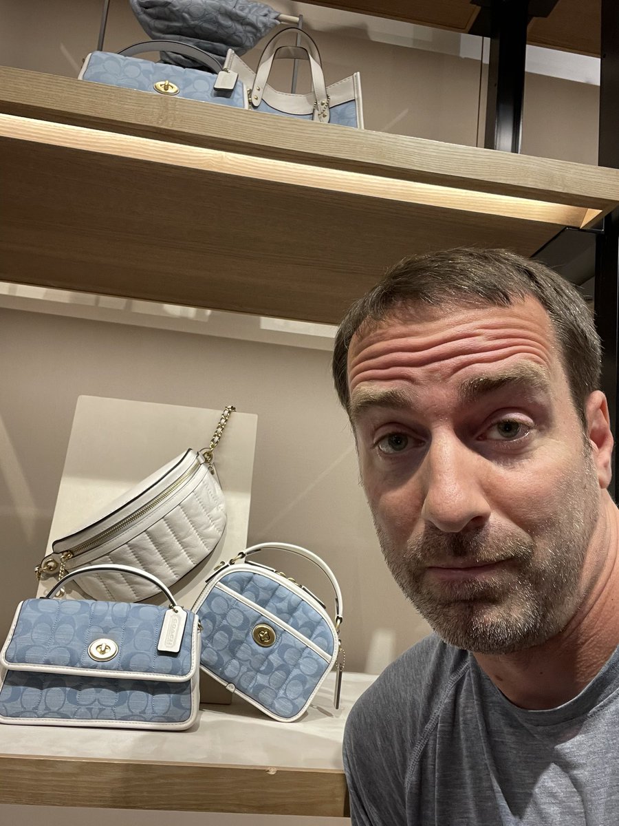 ChrisCamillo's tweet photo. How do you spend your Friday afternoons? #coachcomeback #socialarb #channelchecks $TPR https://t.co/21hsCBXIHA