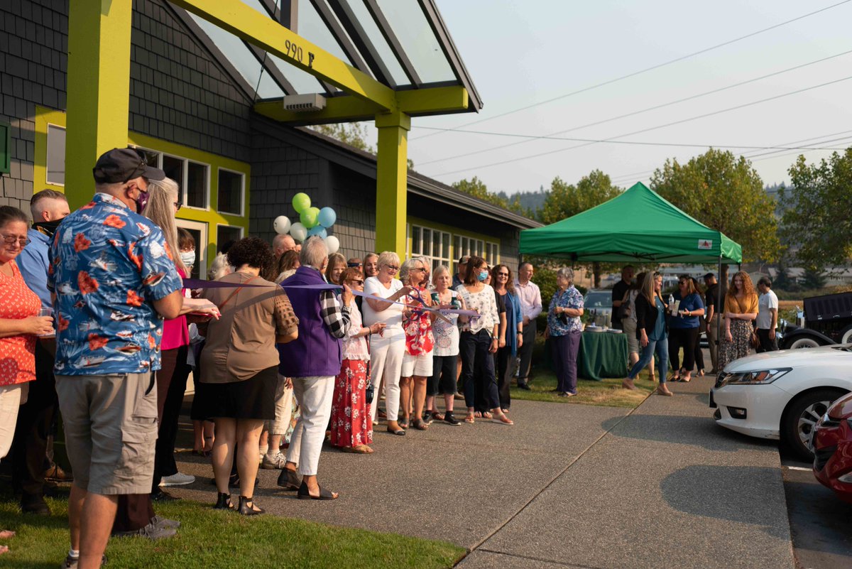 SoundCommunity's tweet image. Our Sequim Creekside open house was a great success! We celebrated with good food, a champagne toast, and Echo the Orca Car! To top it off, there were ITM demonstrations, a raffle, and a Chamber of Commerce ribbon cutting ceremony. Thank you to all who joined us!