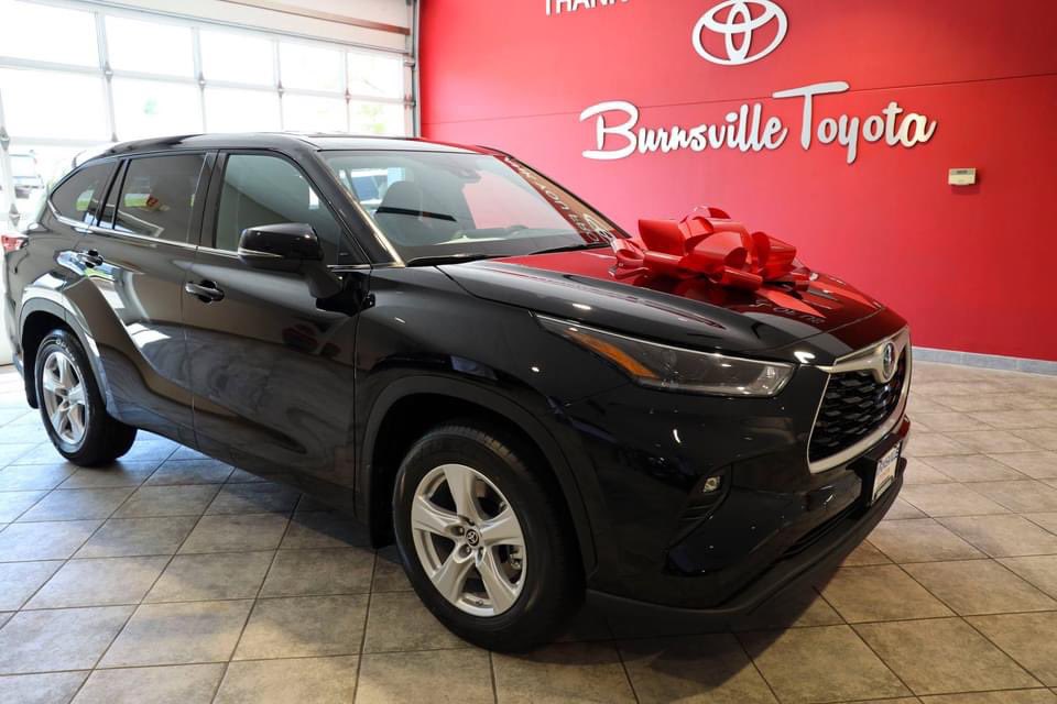 _qariahmed's tweet image. Umar ibn al-Khattab reported: The Messenger of Allah, peace and blessings be upon him, said, “Verily, Allah raises the status of people by this book, and by it he humbles others.” Who would have thought a 13 year old would get a brand new car through winning a Quran competition?