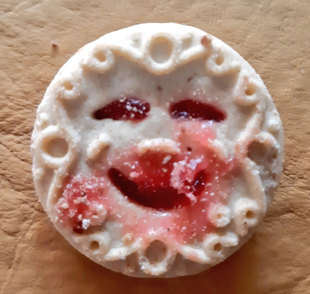 Fonturro_'s tweet photo. La galletita/como la hacen https://t.co/sCLizN5iiz