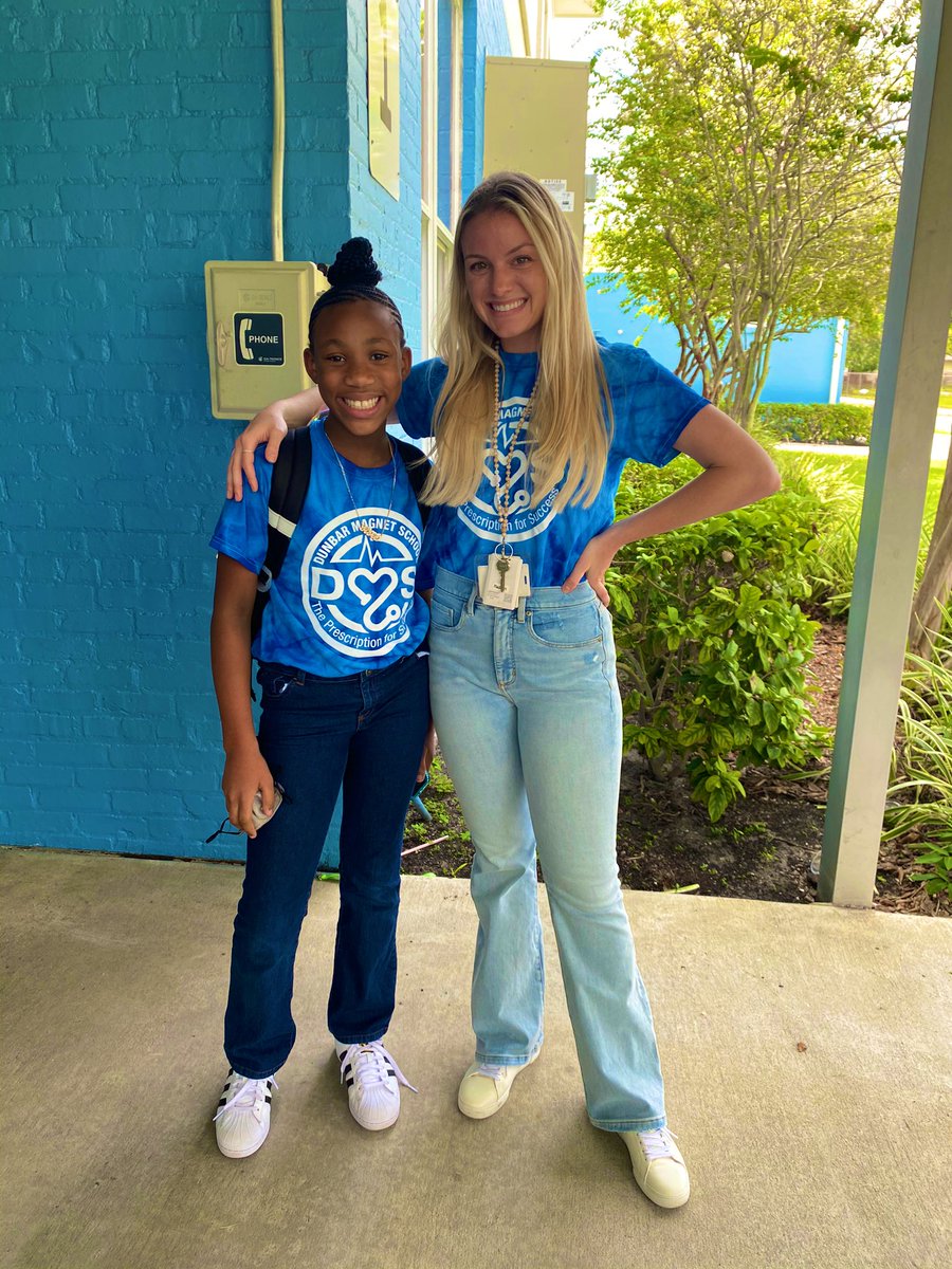 Twinning with my girl! 🤍