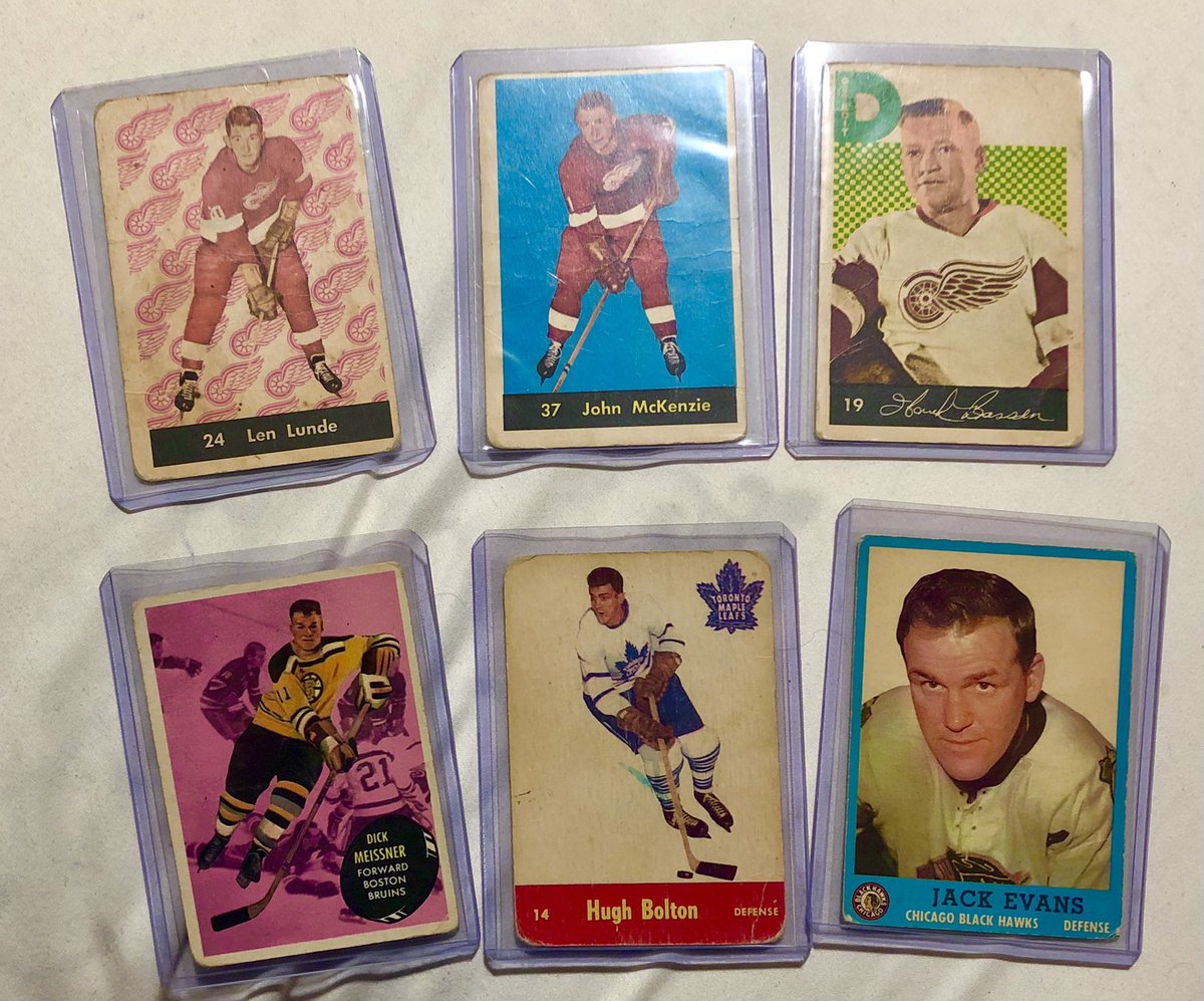 expomick's tweet photo. Man! Just part of the awesome haul today from @cardcollector77 He’s first class to deal with. Great cards!! #hockeycards #GotEmNeedEm https://t.co/KT30Zq6eEb