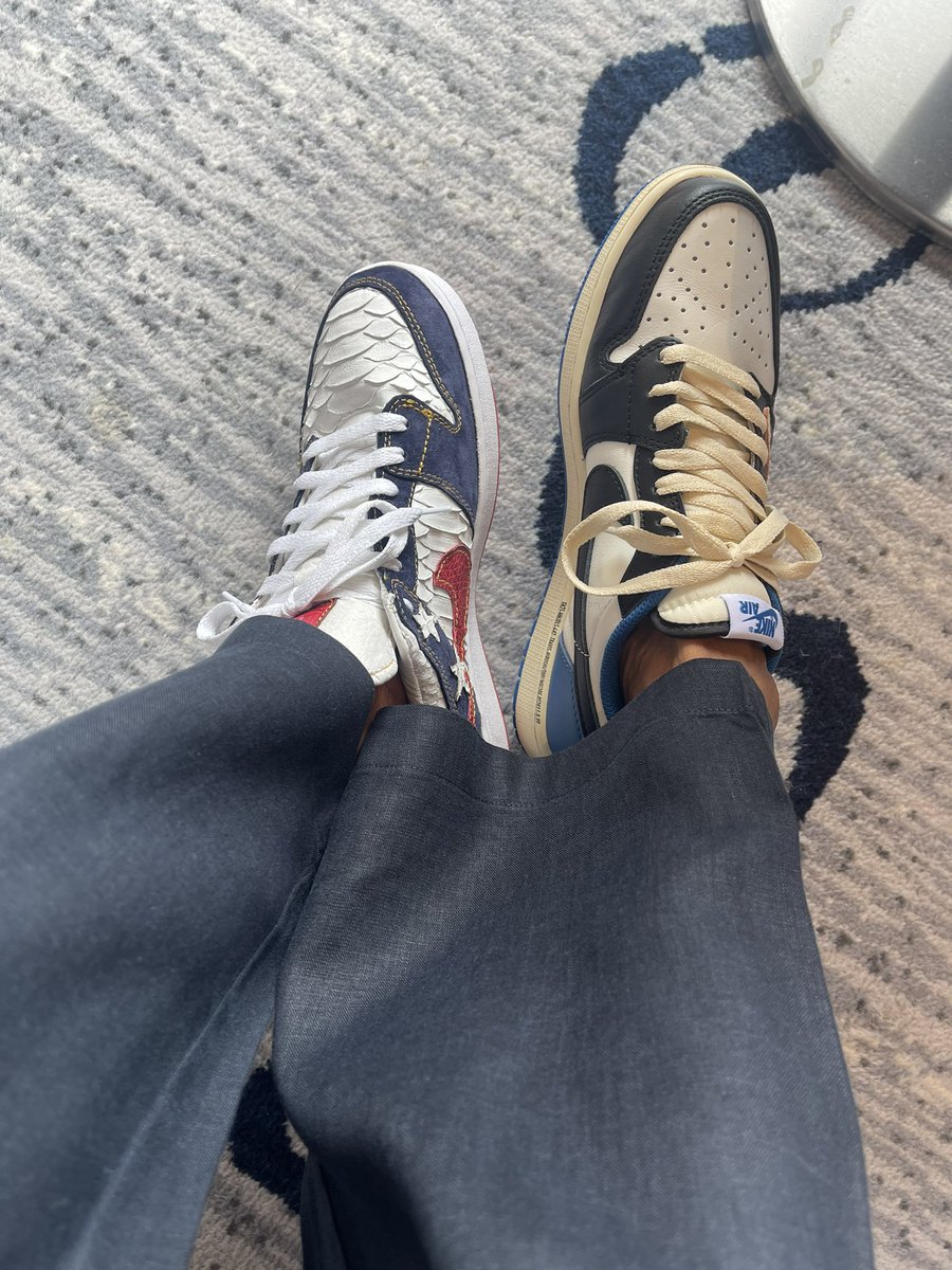 dawnstaley's tweet photo. @theogshoechef I need everyone to know who handmade these TOKYO OLYMPIC GOLD MEDAL GAME footwear that’s 1 of 1.  #python #redpython   #whitepython #bluesuede #signatureontongue #oneofone. My main man. Cohen’s super dad. @theogshoechef….let’s freaking gooo Doug! https://t.co/4yIx6PfsPX