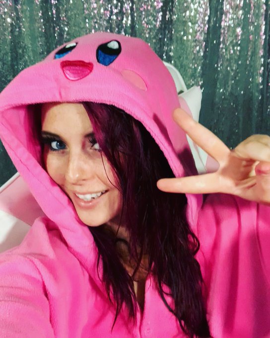 I know. Cute. Join me live NOW on twitch to try out some Turkish snacks! Link in bio! https://t.co/vFp40rrxNH