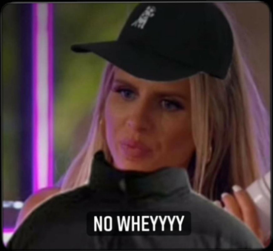 shes20something's tweet photo. chloe spotting Jake’s slimly moves, like he ain’t getting away with it.. #LoveIsland https://t.co/LyV9c8o8nq