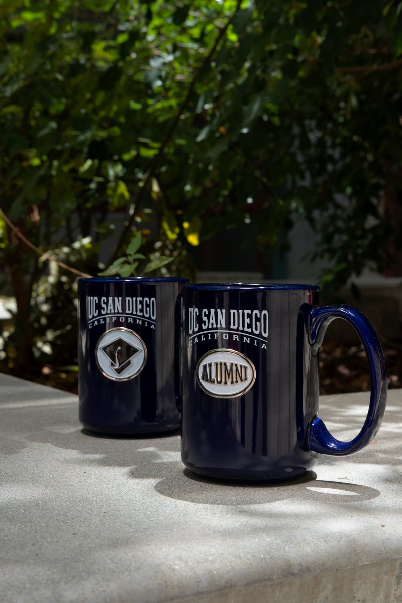 ucsdbookstore's tweet photo. Hey @UCSDalumni, let's show off that Triton spirit with official @UCSanDiego alumni gear. ๐ฑ๐๐#tritonsforlife
Shop today: https://t.co/Pw6iqUTFHm https://t.co/Jp5QQTWxqK