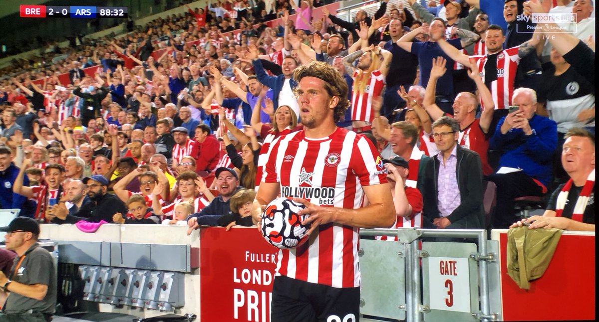 Colin Sladen tweet media