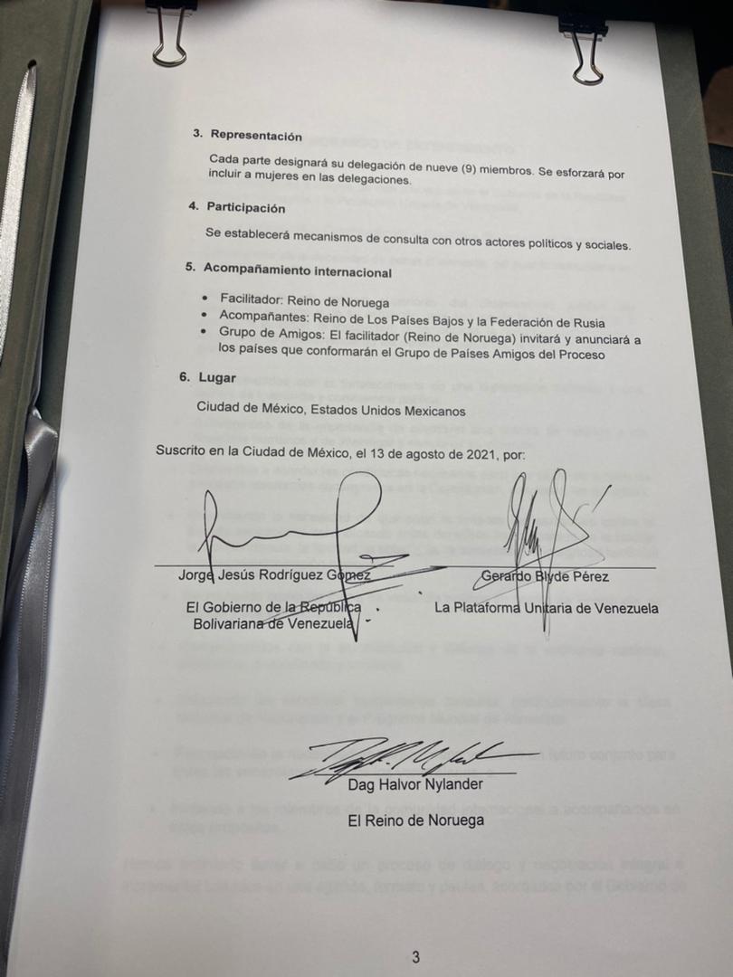 #ULTIMOMINUTO | Pdte. @NicolasMaduro saluda firma de acuerdo entre el Gobierno Nacional y la oposición ➡️ bit.ly/3yN3riS