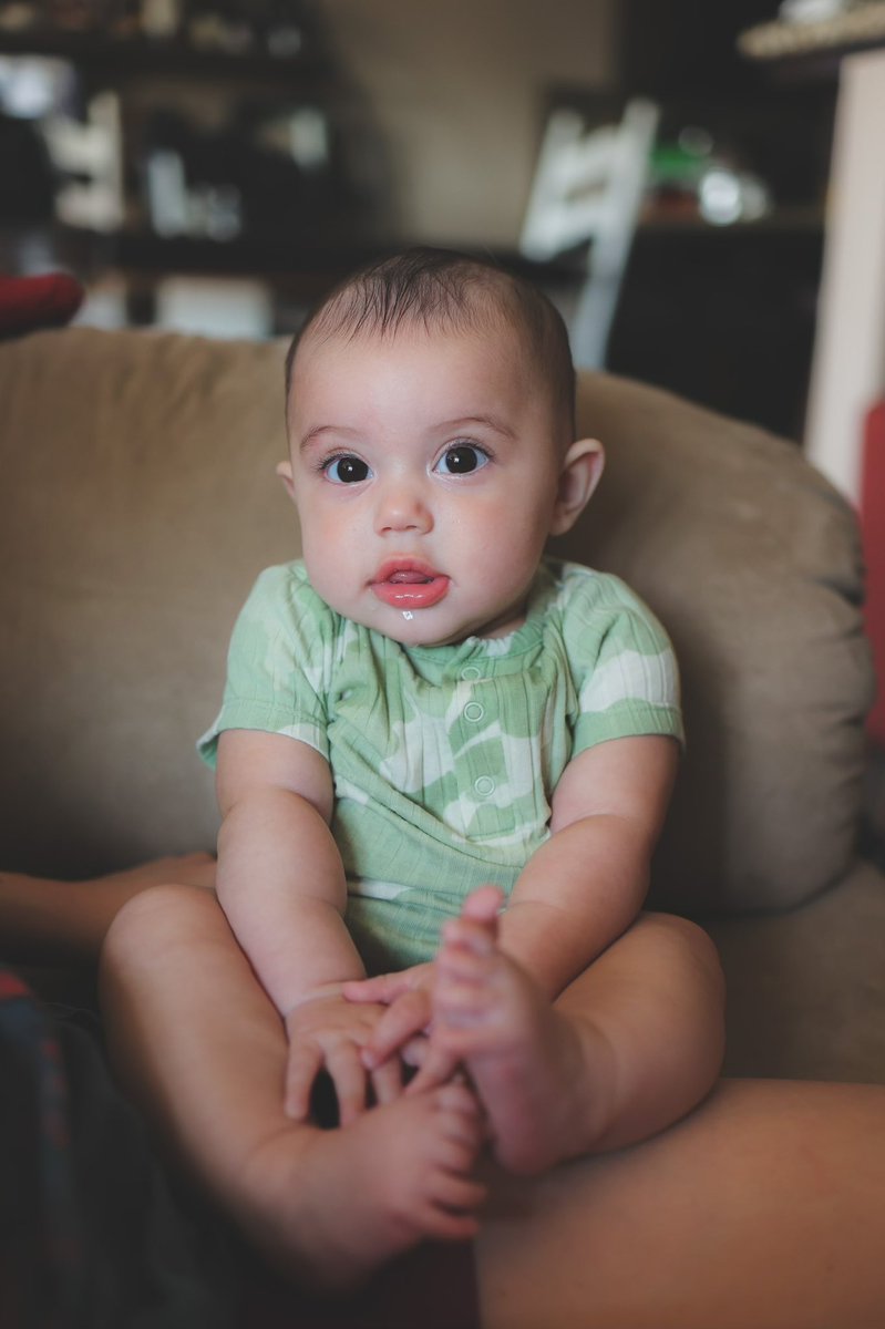 skyreesehale's tweet photo. My little model baby🤍 https://t.co/2r19Hswtrl