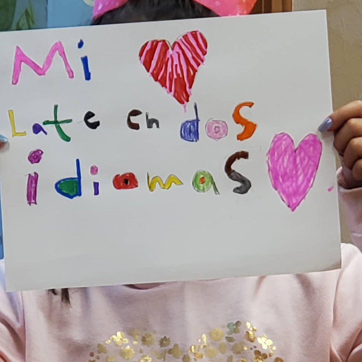jadeliz62's tweet photo. #Micorazónlateendosidiomas
@duallanguage @DallasReads https://t.co/8CLscphUK0