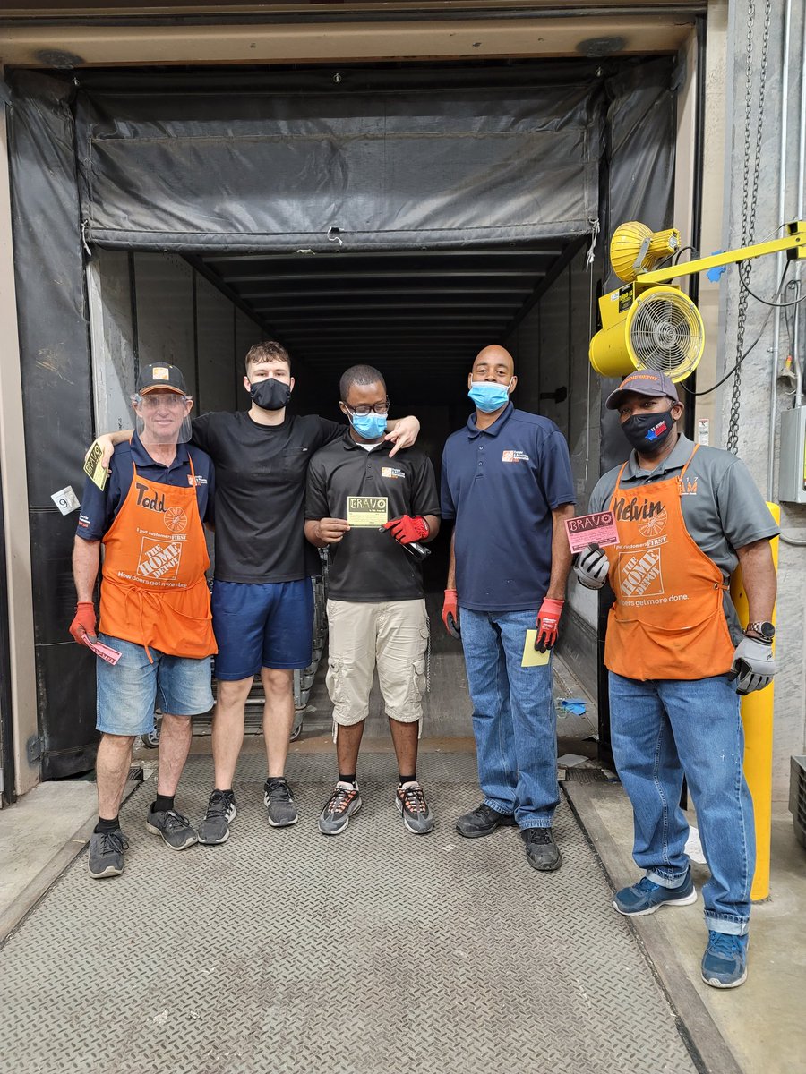 These guys always killing the unload process!  Their hardwork NEVER goes unnoticed. Thank you for all you do!#bestunloadteamever
#Hammondschampions 
@ShayneHall347 <a href="/mike_y15/">Mike York</a> <a href="/RLassair/">Ronique Lassair</a> <a href="/HammondD132/">Home Depot 347</a> <a href="/SaphireTHD/">Saphire Simon</a> <a href="/Tara_HD0347/">Tara</a>