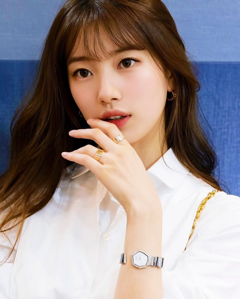 rbrbszsz's tweet photo. [THEQOO] Every time you go to the Dior pop-up store, you have one thing in common.
🔗 https://t.co/W5LFi8zSjf
3.3K+ views

#배수지 #수지 #SUZY #BaeSuzy #suzydior #dior #ladydior #humandior https://t.co/sCtla7ZTqK