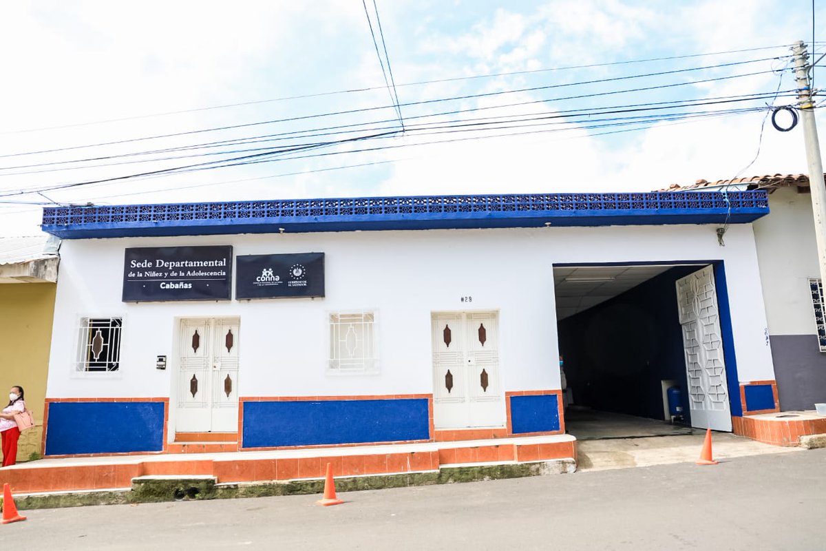 CONAPINA_sv's tweet photo. ¡Cerramos la semana inaugurando nuestra sede en Cabañas! Esto nos permitirá reforzar y construir nuevas coordinaciones de trabajo en los nueve municipios del departamento con instituciones gubernamentales y sociales que trabajan en la zona. https://t.co/cS3mQBYldw