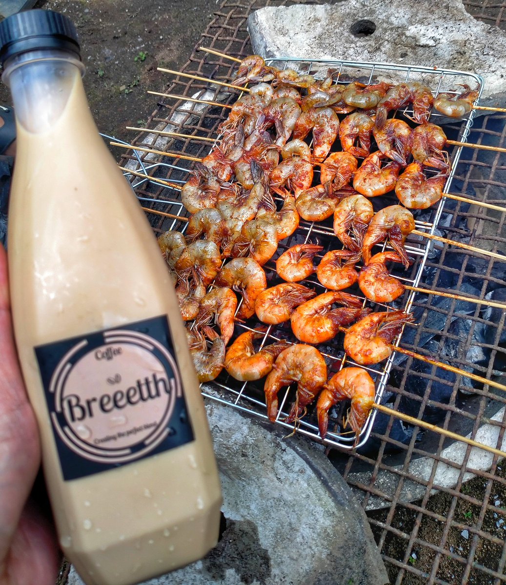 coffeebreeetth's tweet photo. Doaku hari ini:
"Tuhan, aku bersyukur karena Engkau masih memberiku kesempatan untuk menikmati hari ini bersama keluarga.
Karna bersama keluarga, selalu saja terasa ramai dan damai, menyenangkan dan menenangkan."

Happy weekend, happy family day!!

#akhirpekan #dirumahaja https://t.co/KHNaqxSYRu