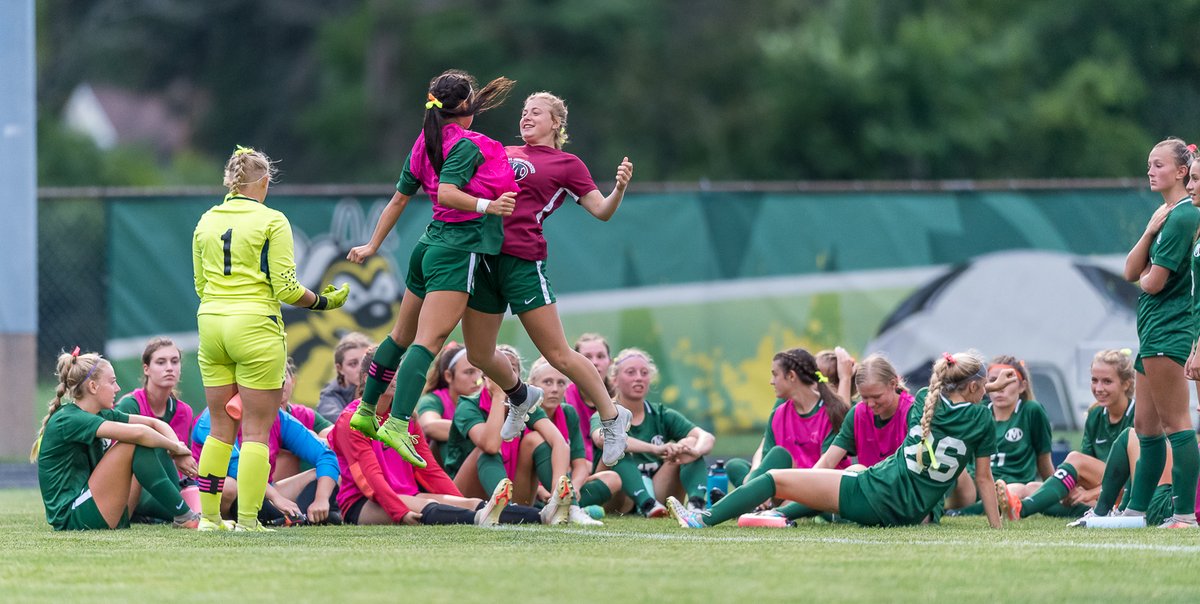 Medina's <a href="/RachelS04914536/">Rachel Smith</a> and <a href="/AveryHeine2/">Avery Heine</a> keeping the energy up at halftime against Oregon Clay. @MedinaGSoccer