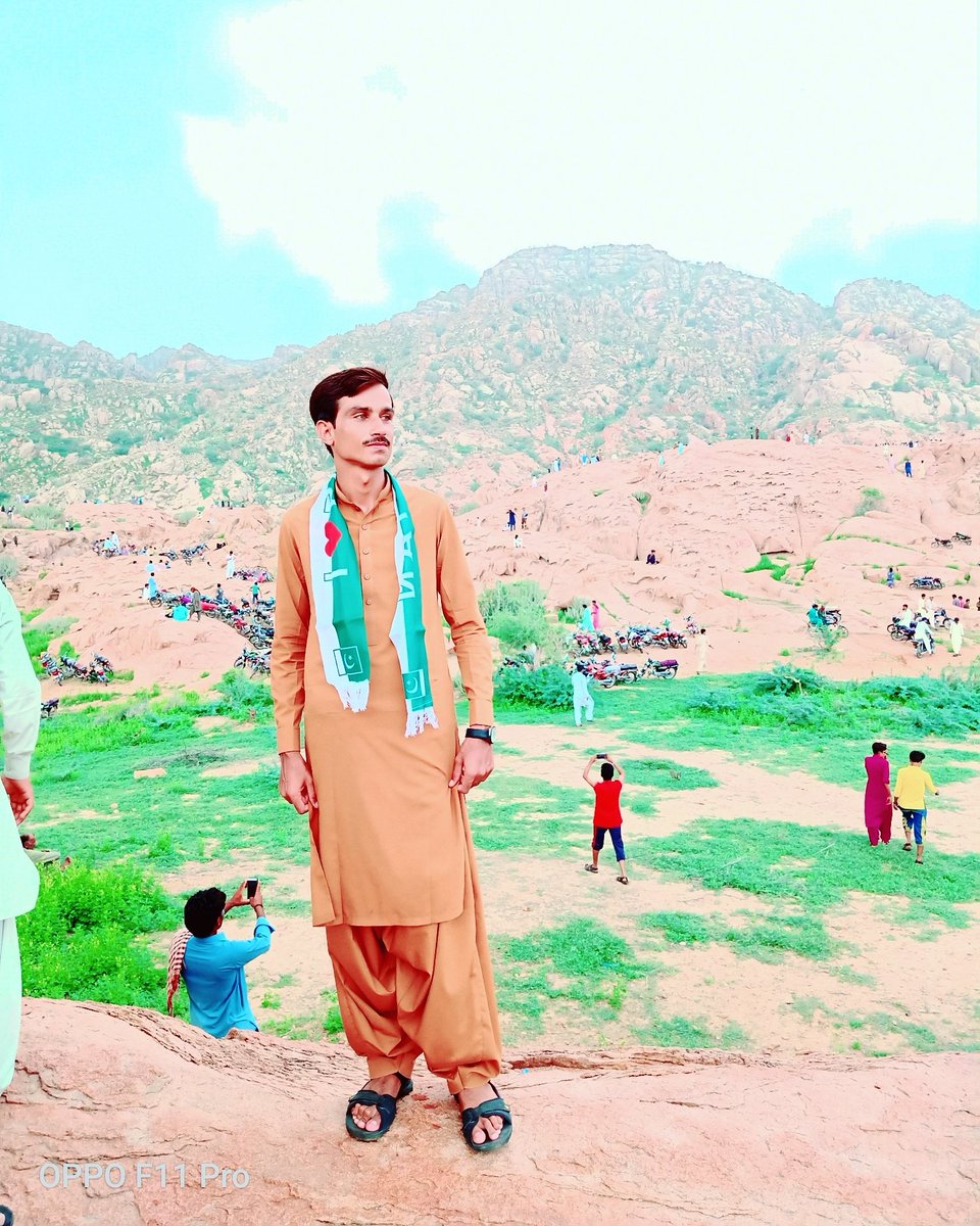 MIQBALRAHI1's tweet photo. " خدا کرے کہ میری ارضِ پاک پہ اترے
وہ فصلِ گل جسے اندیشہ زوال نہ ہو "
آزادی کا وہ سورج مبارک جس نے ابھی طلوع ہونا ہے۔ دعا کریں کہ یہ ملک سیاسی تجربوں اور جھوٹ و مکاری کے جال سے نکل کر ان منزلوں کو پائے جو ہم سے چھین لی گئی ہیں۔
پاکستان پائندہ باد 🇵🇰 ❤
#BackTo2k19 #Nagar https://t.co/JDLPCrK6Lh