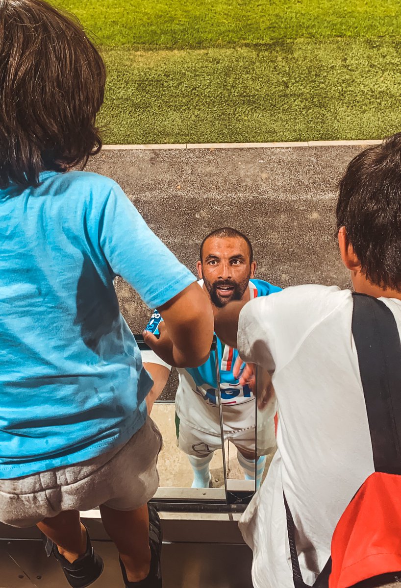 Premier match dans ciel et blanc avec les chants  de Jean Dauger, quel honneur. Jouer avec ce public est fantastique ! Merci à tous. Allez <a href="/avironrugbypro/">Aviron Bayonnais</a> 

First one in the blue and white with songs of Jean Dauger what an honour. Thanks to everyone that came to watch. Let’s go!