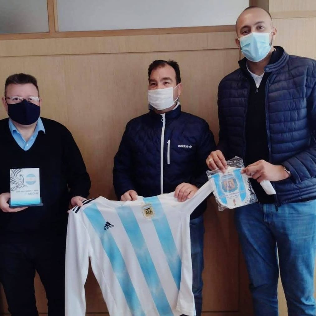 Junto a @fjnavarra , el Senador @lucascrear y @francoluna4 recibimos al Profesor @CaikGustavo , coordinador general de seleccionados nacionales de la Federación Argentina de Deporte para Disminuidos Mentales (FADDIM) 'Los Halcones' como grandes figuras.