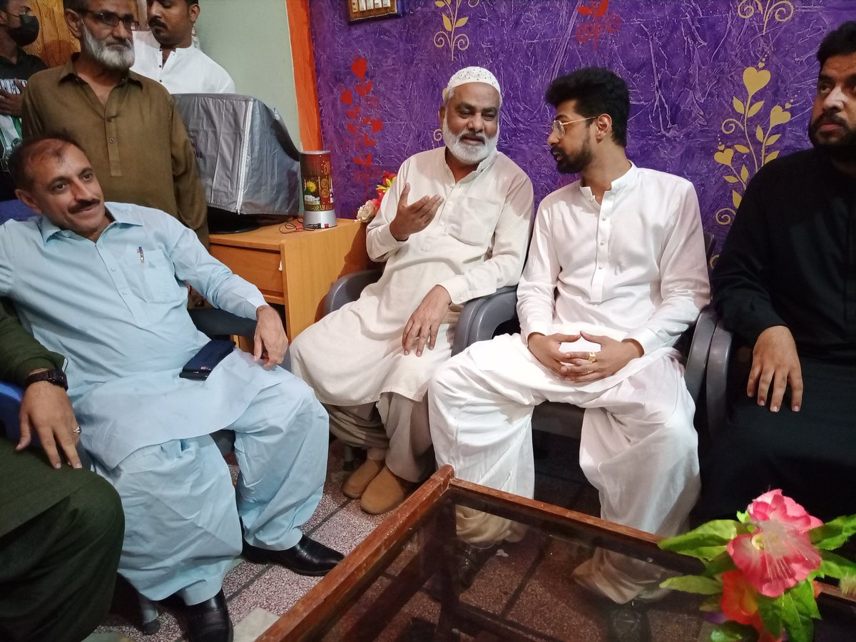 RizwanSherani44's tweet photo. #Hyderabad
Faisal Abdul Jabbar Khan attended Tea Party Program by Ex General Secretary PPP PS-67 Qazi Jameel at Mirza Para #PS67 as a Special Chief Guest.

#FaisalAbdulJabbarKhan
#IndependenceDay
#PakistanZindabad https://t.co/Ti3lXLoI6d
