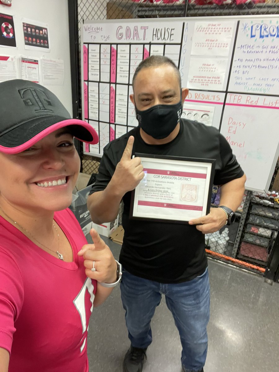 Ed isn’t only super talented as making Cuban coffee 😅☕️, but his T-Mobile For Business customers love him as well. #RDM #TFB #AreYouWithUs