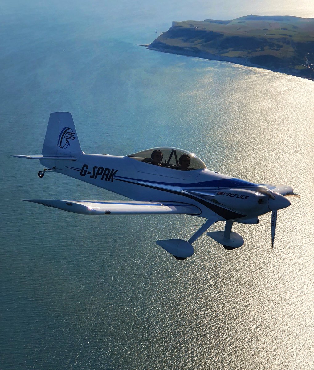 The perfect evening for a little formation flying

#formationflying #rv4 #vansaircraft #cockpitview #pilots #instadaily #avgeek #aviation #flying