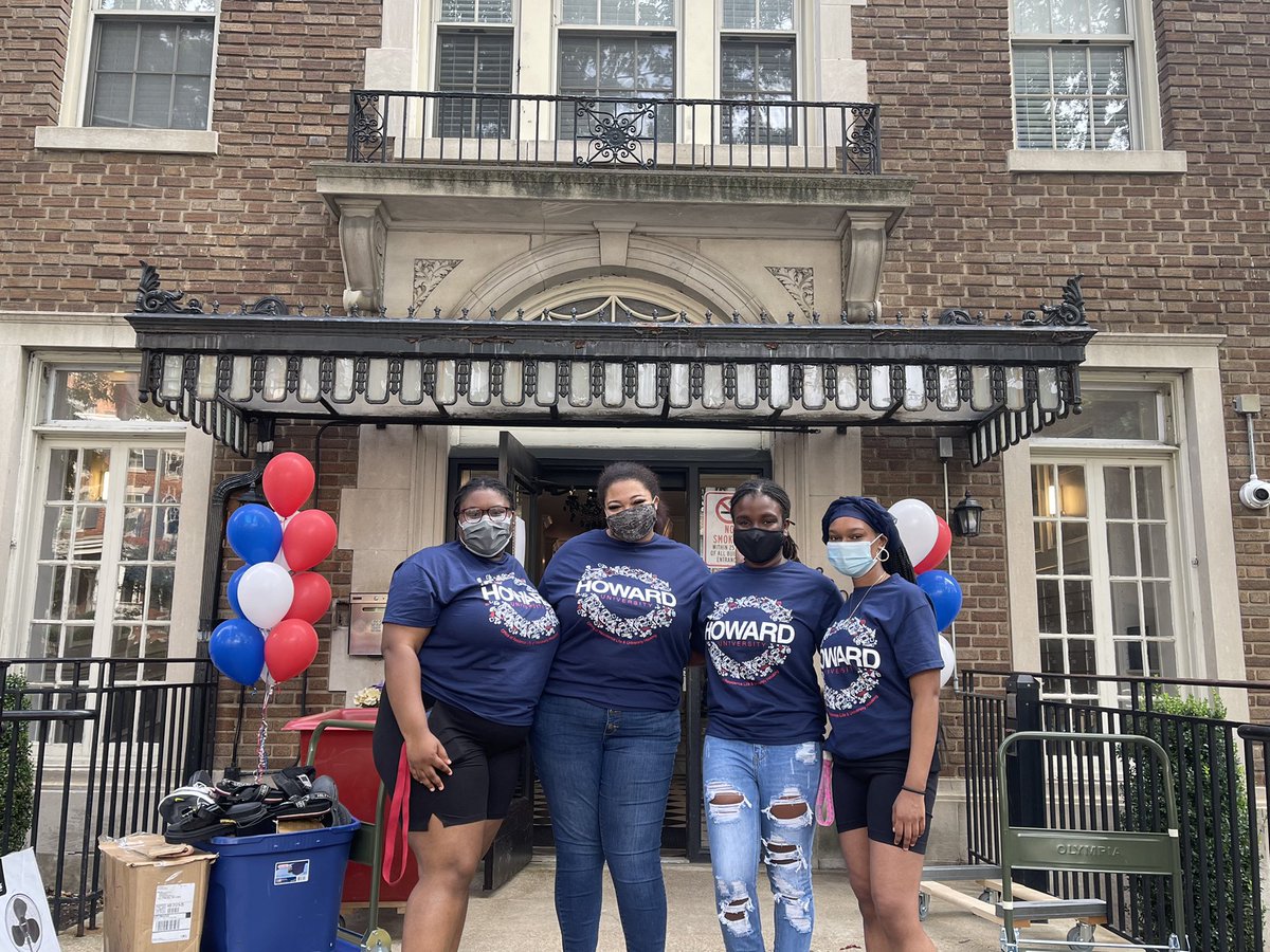 As part of our Fall 2021 return to campus, we’ve added two off-campus housing locations for students. Today, we welcomed students to our Mazza Grandmarc and Wish Woodley Park apartments! It’s so great to see our Bison return to campus safely! 💙❤️ (1/2)