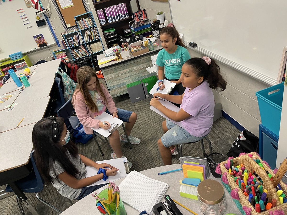 MrsLewisGrade4's tweet photo. It was only the “Fourth day of Fourth Grade”!! To celebrate my fourth grade STARS worked in teams of 4 to collaborate on 4 ways to show kindness. We ended our celebration with drawing our favorite 4 sided shape! @HumbleISD_SWE #Stars ⭐️💫 https://t.co/RRUgHjNOQn