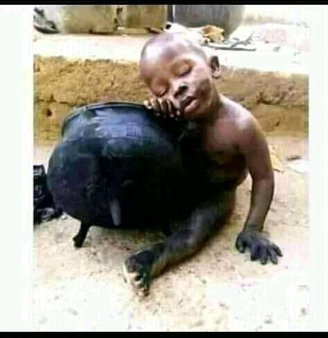 somviko's tweet photo. Don't let this to your child because is Cres https://t.co/zLq3iWS3MA