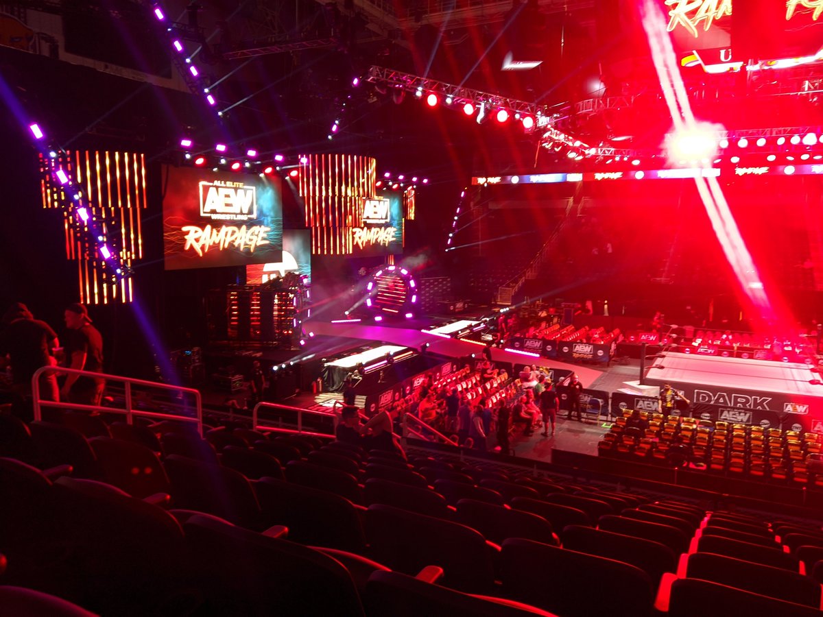 oledrippydrip's tweet photo. Let's go!!! #AEWRampage https://t.co/GihCe3T0jS