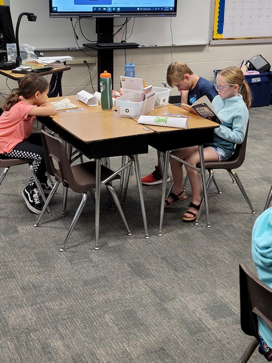 Round 1 of reading stamina 📚 Not to shabby after a long Summers break.  #Itsagreatdaytobeacardinal